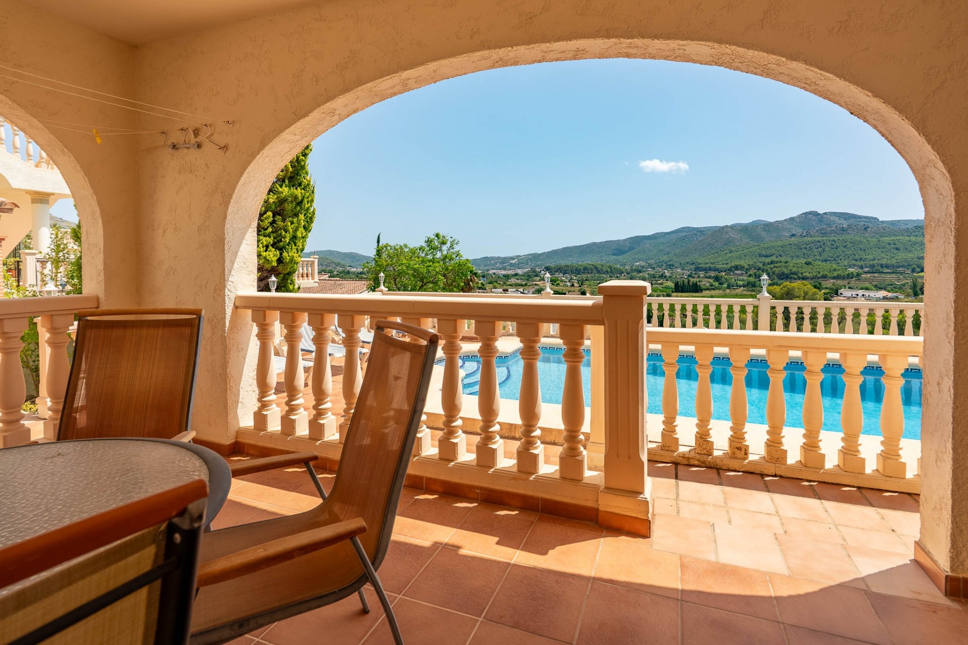 Reventa - Villa -
Jalón - La Almazara
