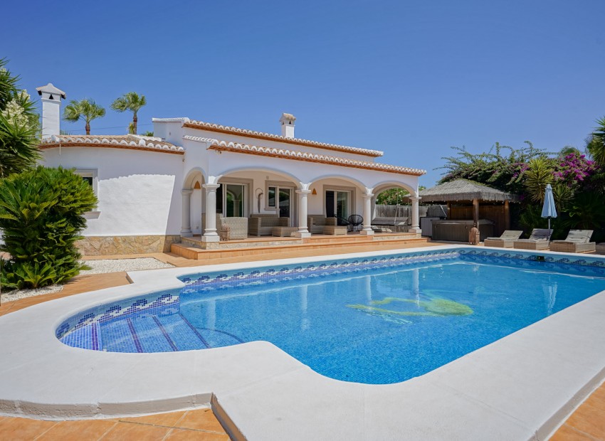 Reventa - Villa -
Jávea - Costa Nova