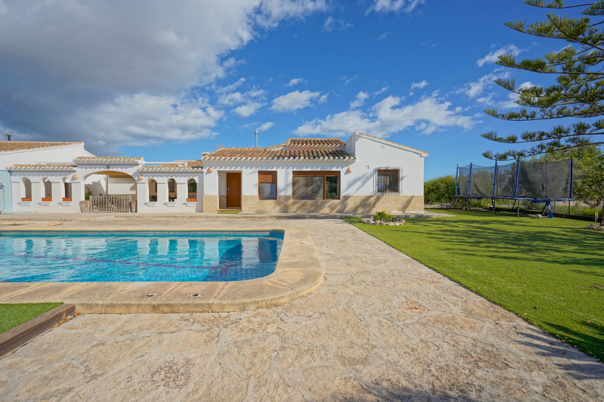 Reventa - Villa -
Jávea - Las Laderas