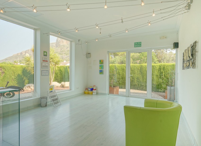 Reventa - Villa -
Jávea - Montgó-Barranqueres