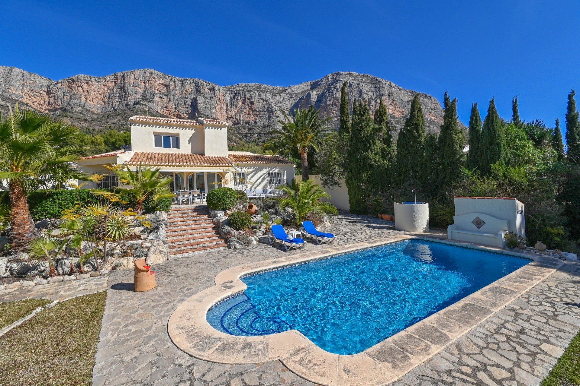 Reventa - Villa -
Jávea / Xàbia - Montgó - Ermita