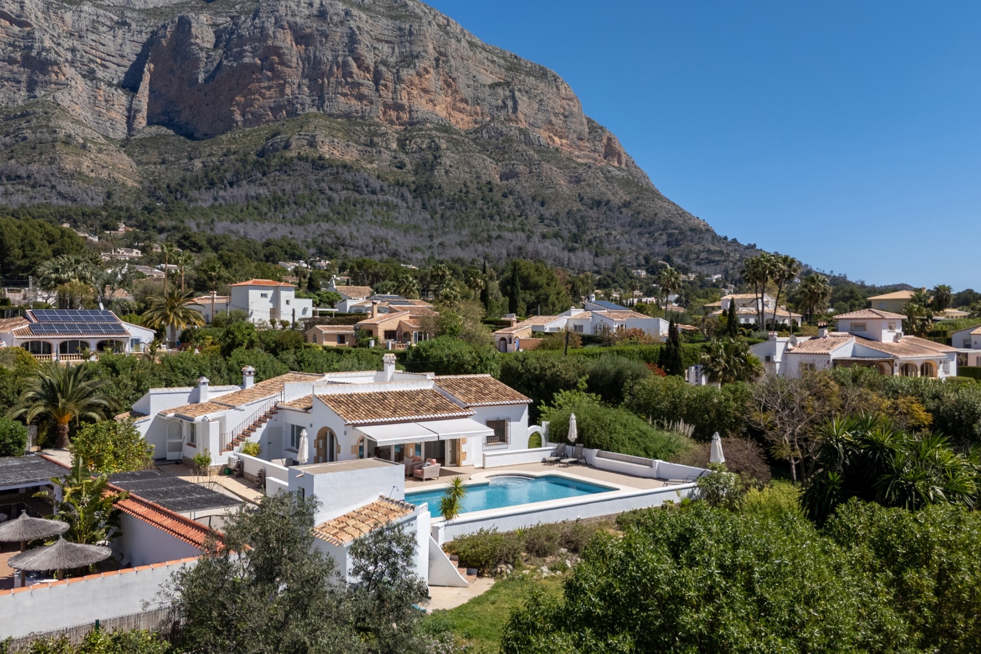 Reventa - Villa -
Jávea / Xàbia - Montgó - Ermita