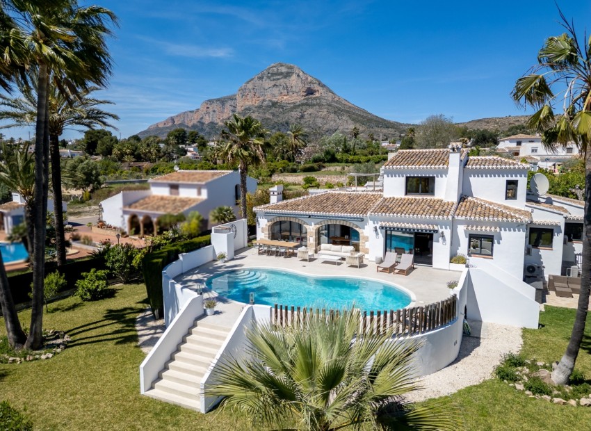 Reventa - Villa -
Jávea / Xàbia - Partida Tosal - Zona dels Castellans