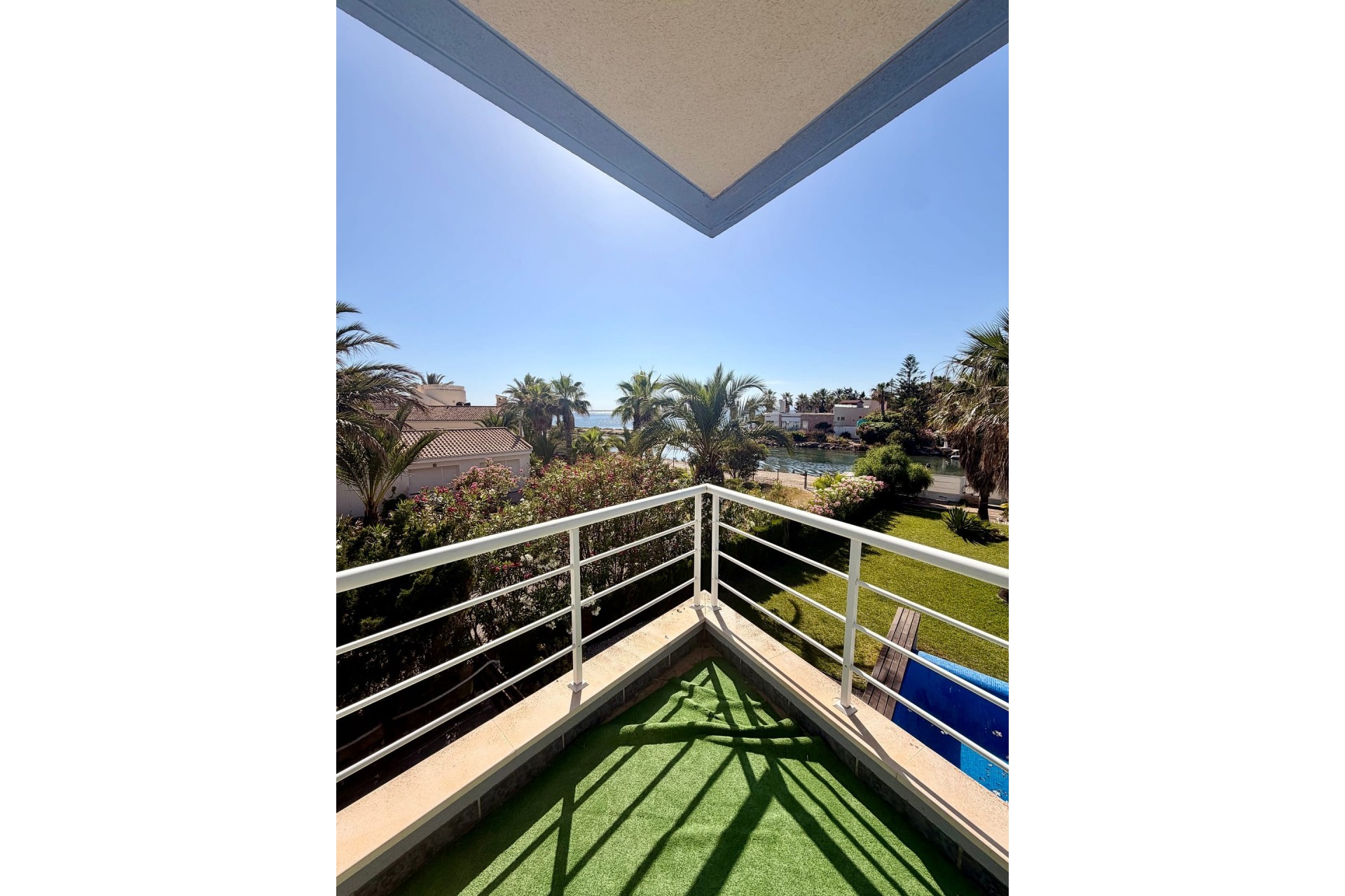 Reventa - Villa -
La Manga del Mar Menor