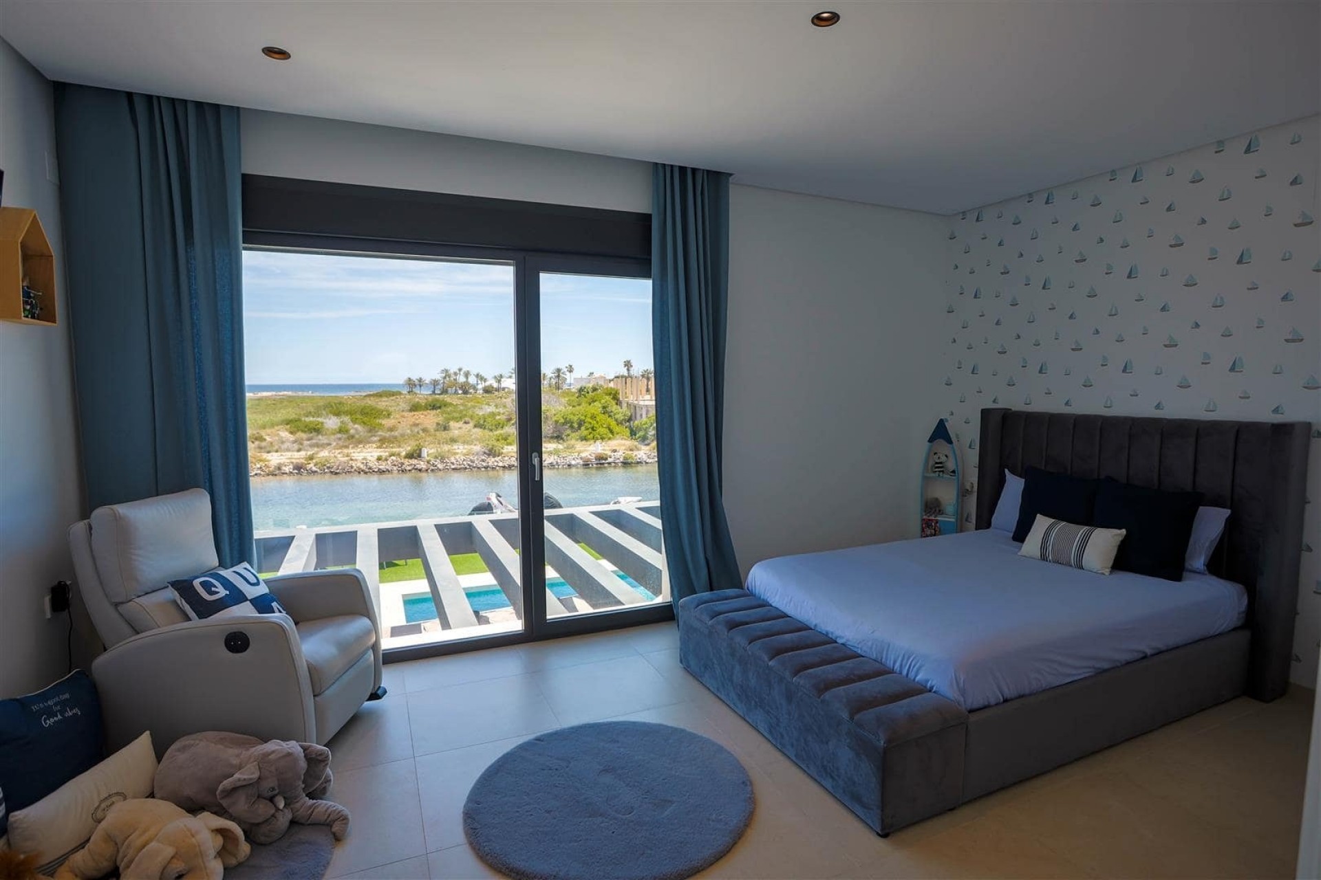 Reventa - Villa -
La Manga del Mar Menor