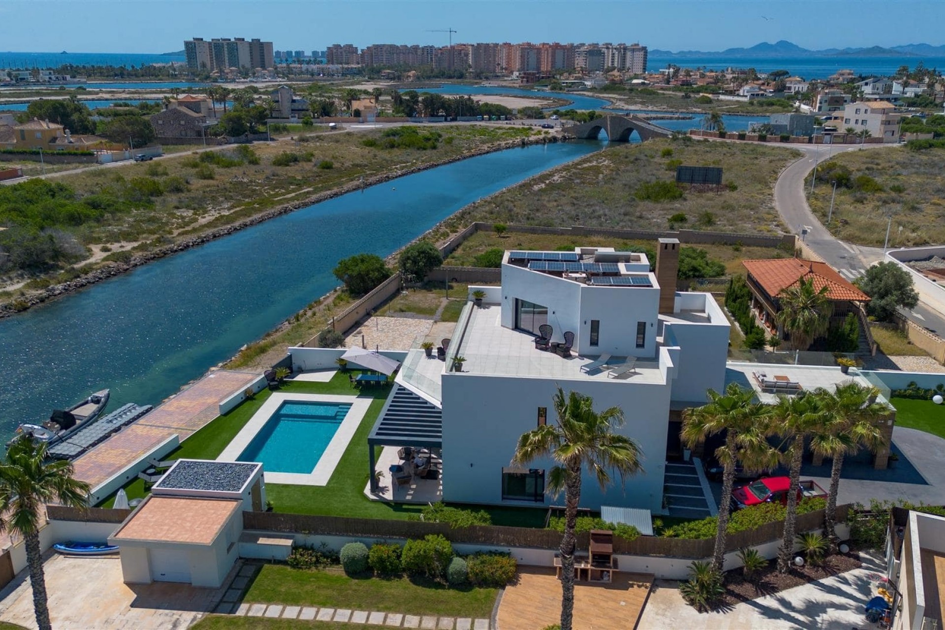 Reventa - Villa -
La Manga del Mar Menor