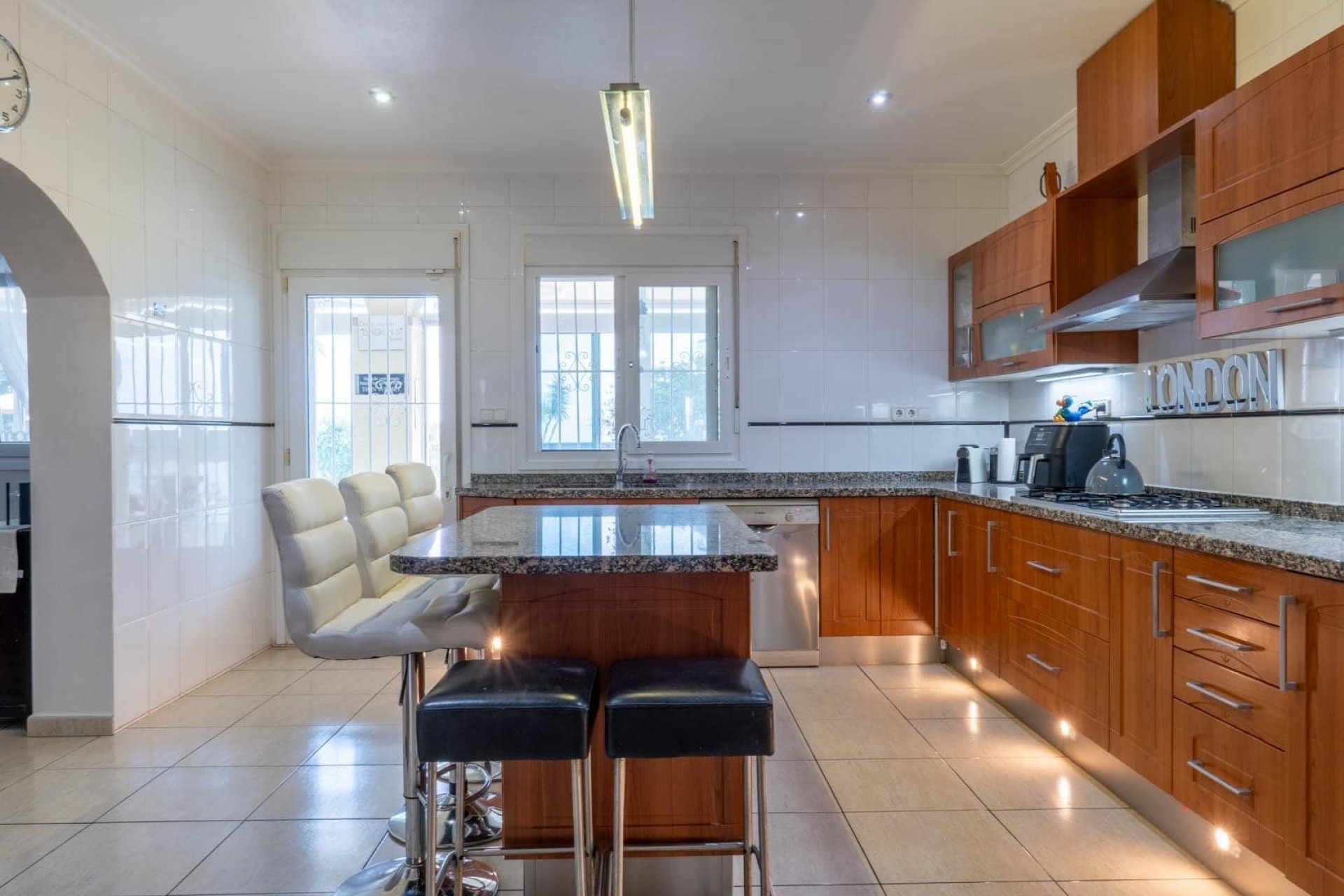 Reventa - Villa -
Lo Santiago,