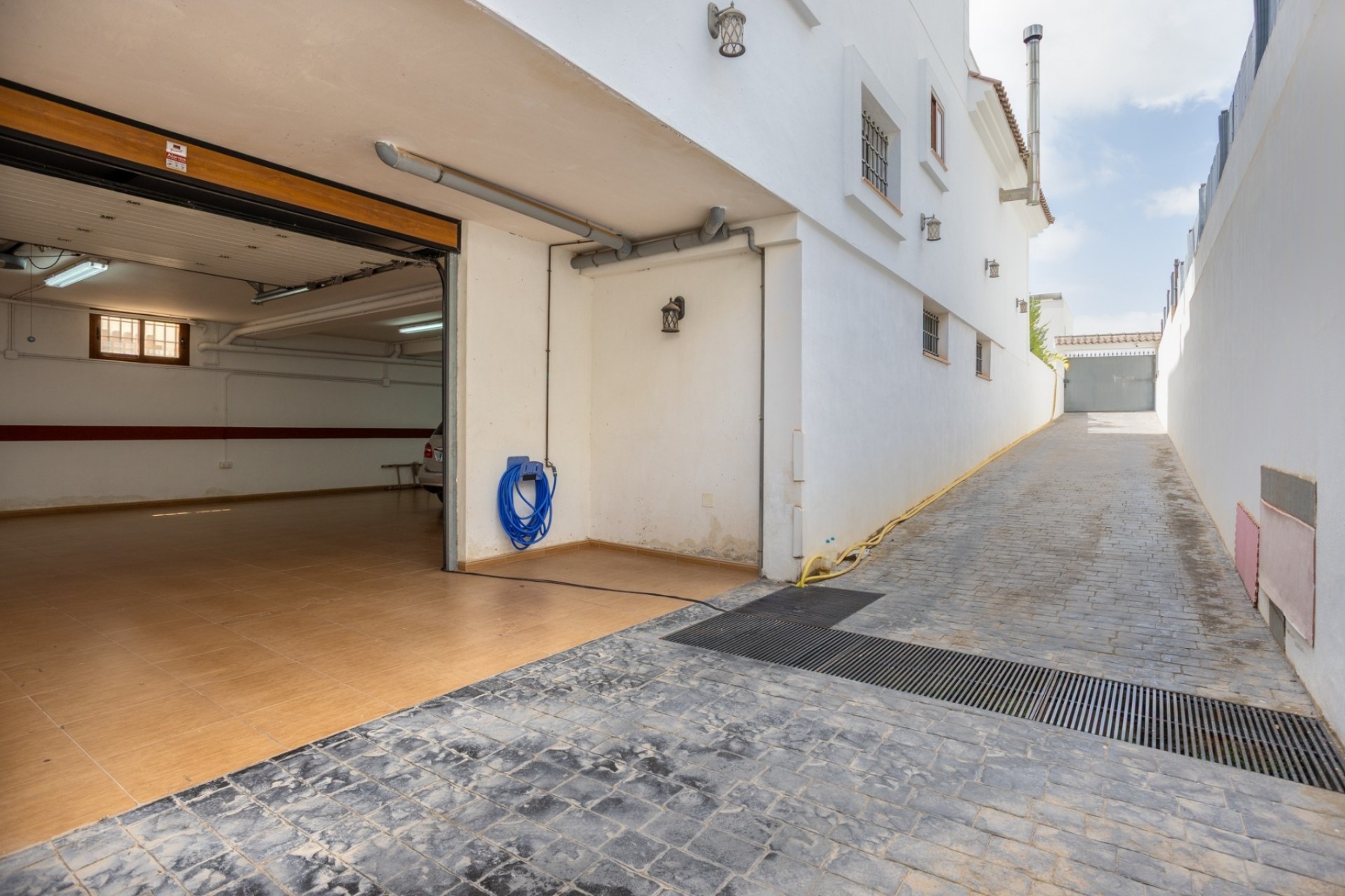 Reventa - Villa -
Los Montesinos - La Herrada