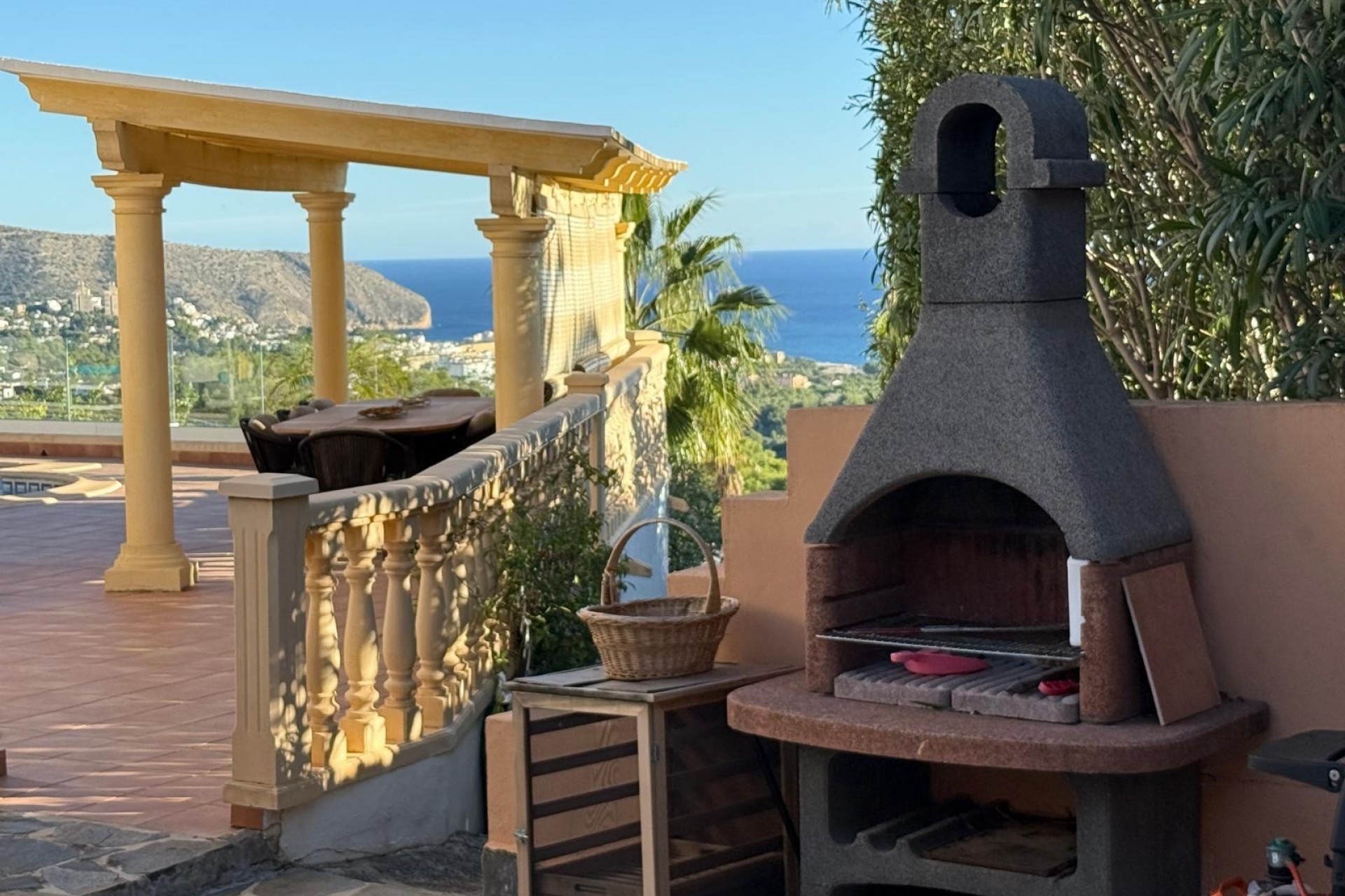 Reventa - Villa -
Moraira - Pinar del Advocat - Cometa