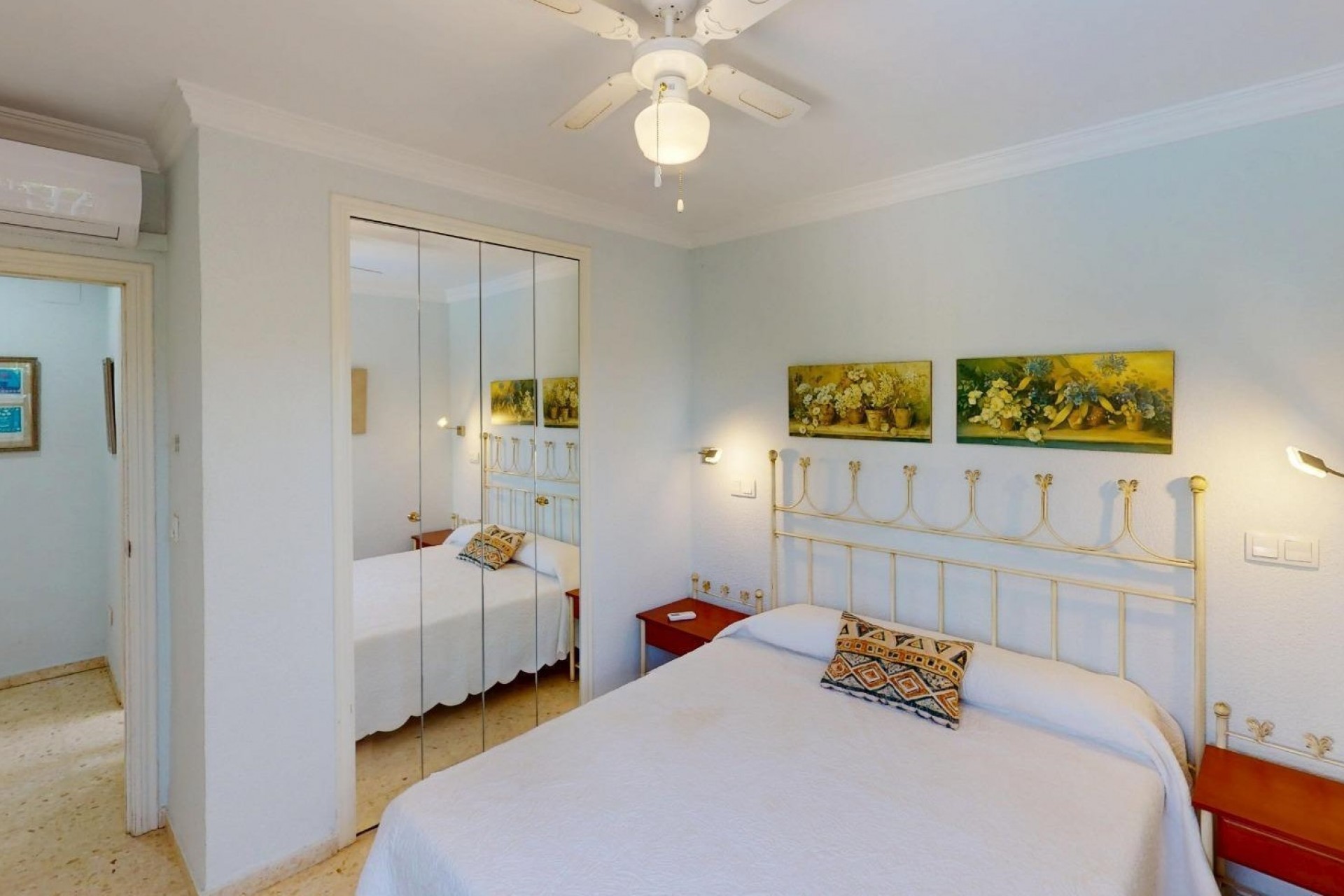 Reventa - Villa -
Oliva - Oliva Nova