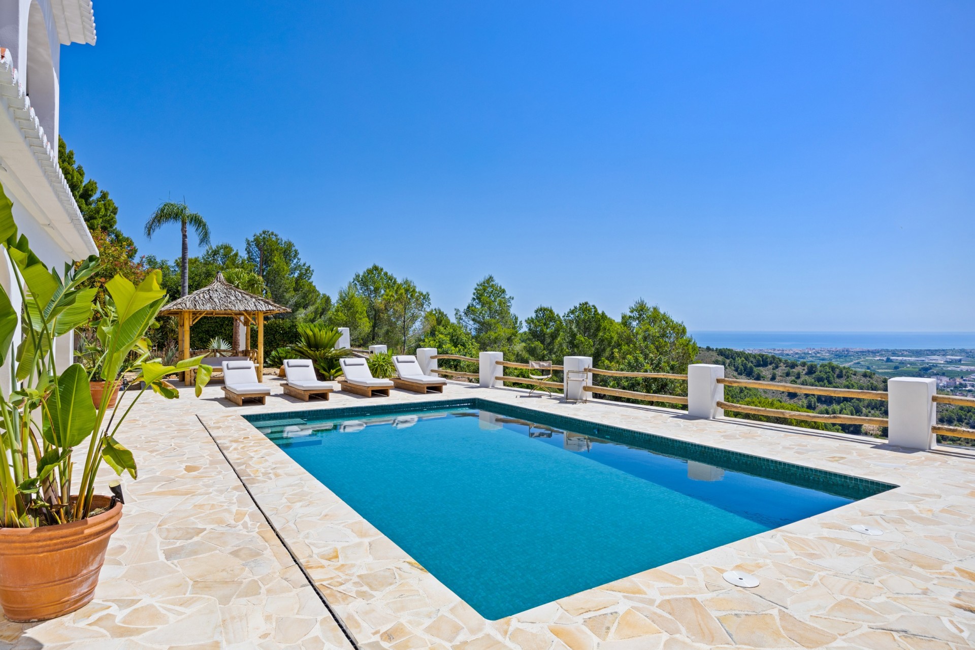 Reventa - Villa -
Oliva - Oliva Pueblo