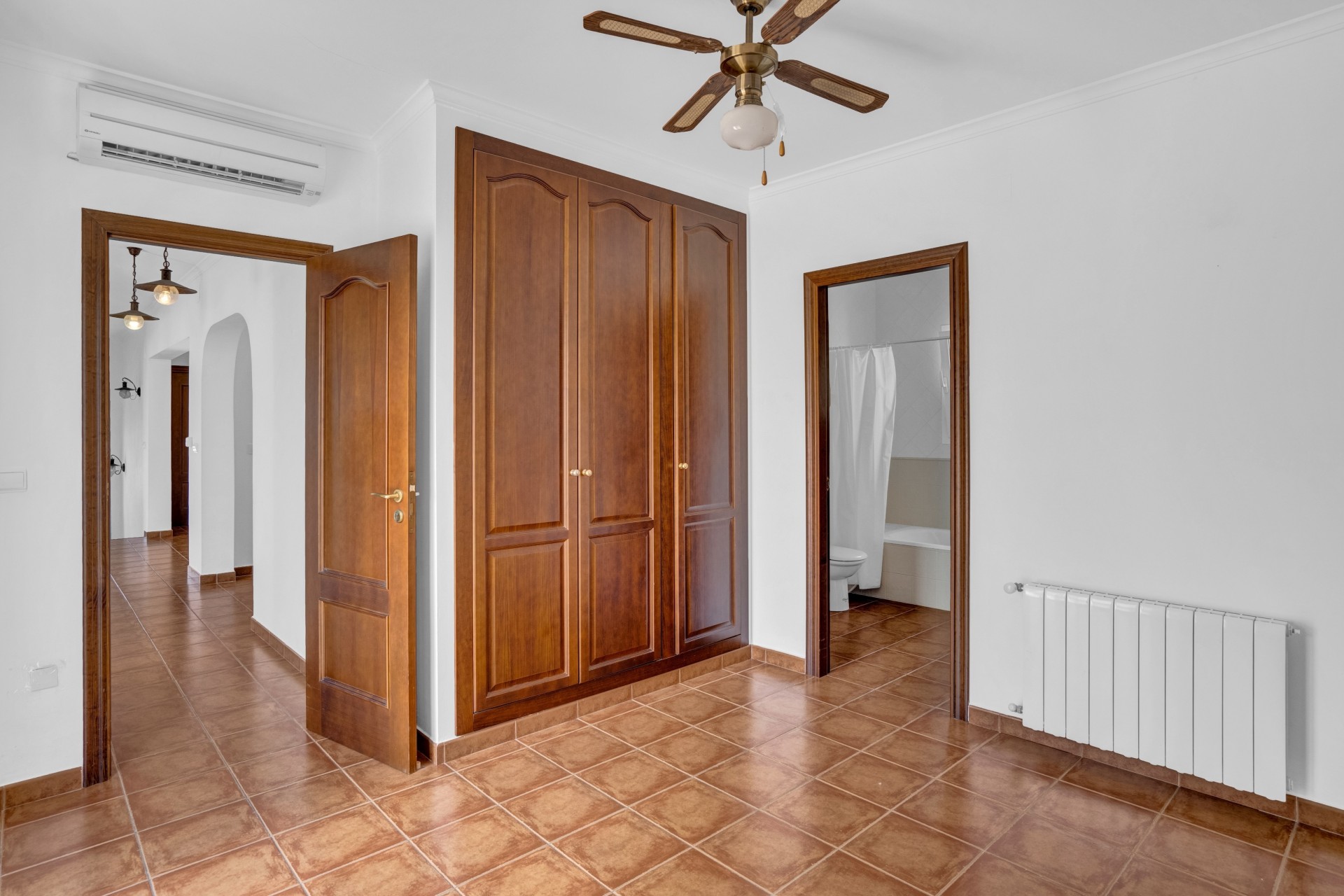 Reventa - Villa -
Orba