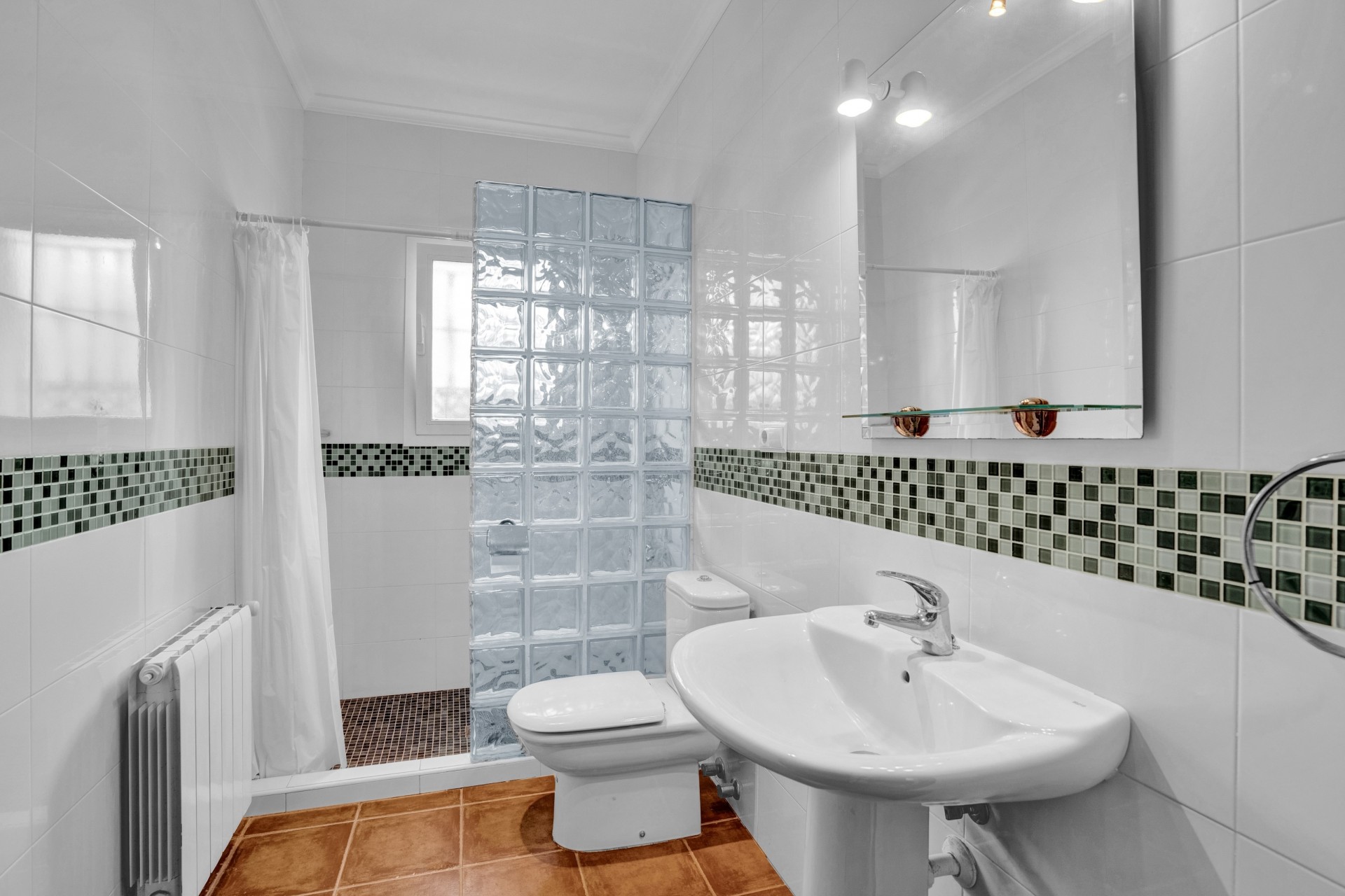 Reventa - Villa -
Orba