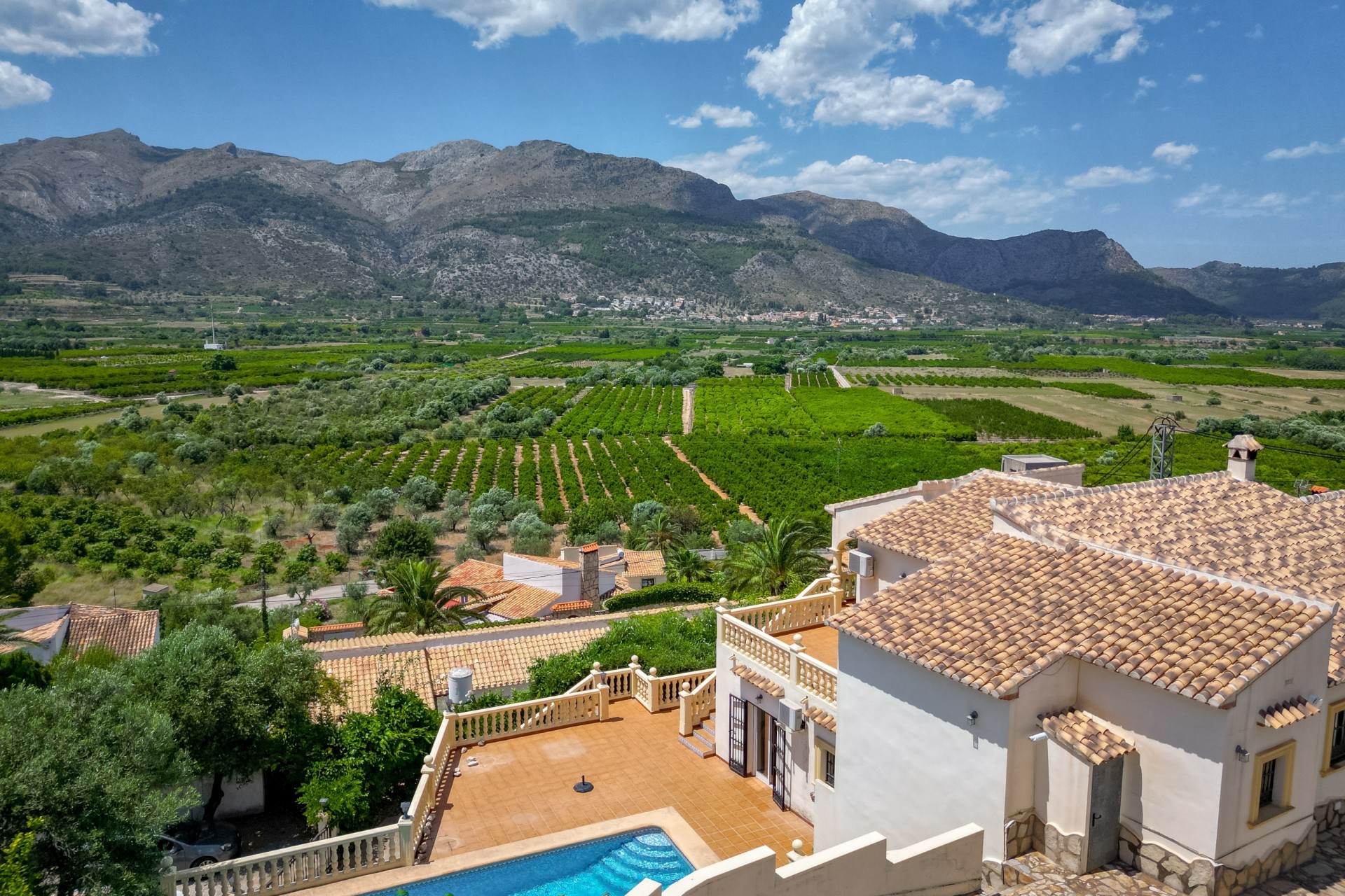 Reventa - Villa -
Orba