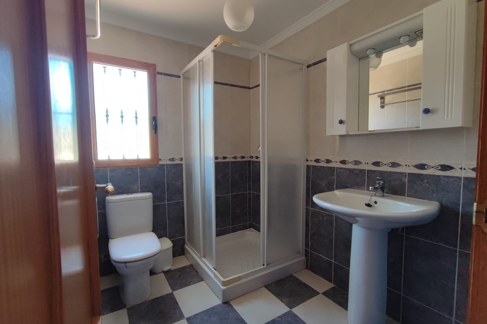 Reventa - Villa -
Orba