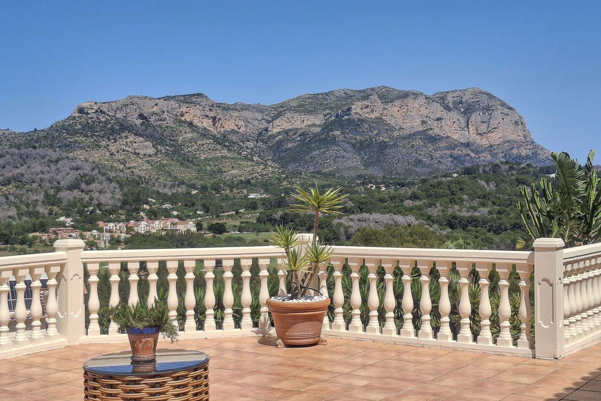 Reventa - Villa -
Pedreguer - La Sella