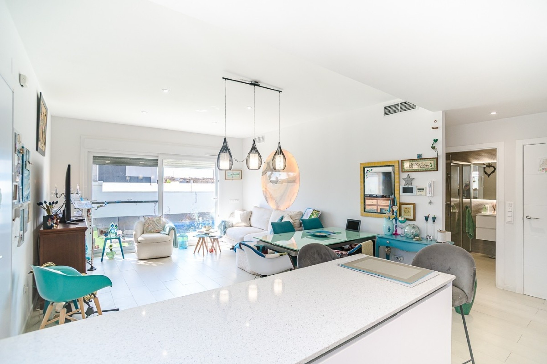 Reventa - Villa -
PILAR DE LA HORADADA