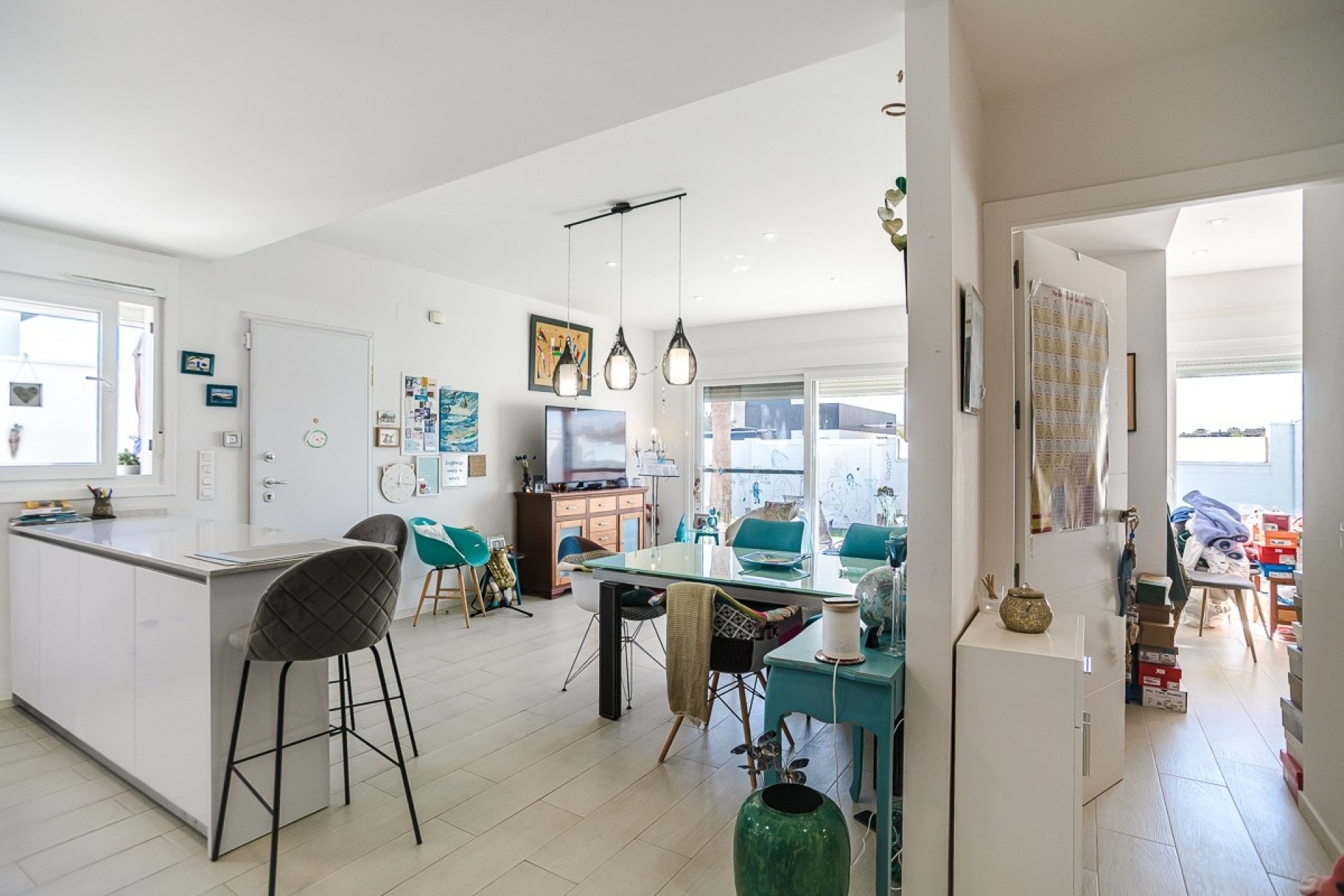 Reventa - Villa -
PILAR DE LA HORADADA