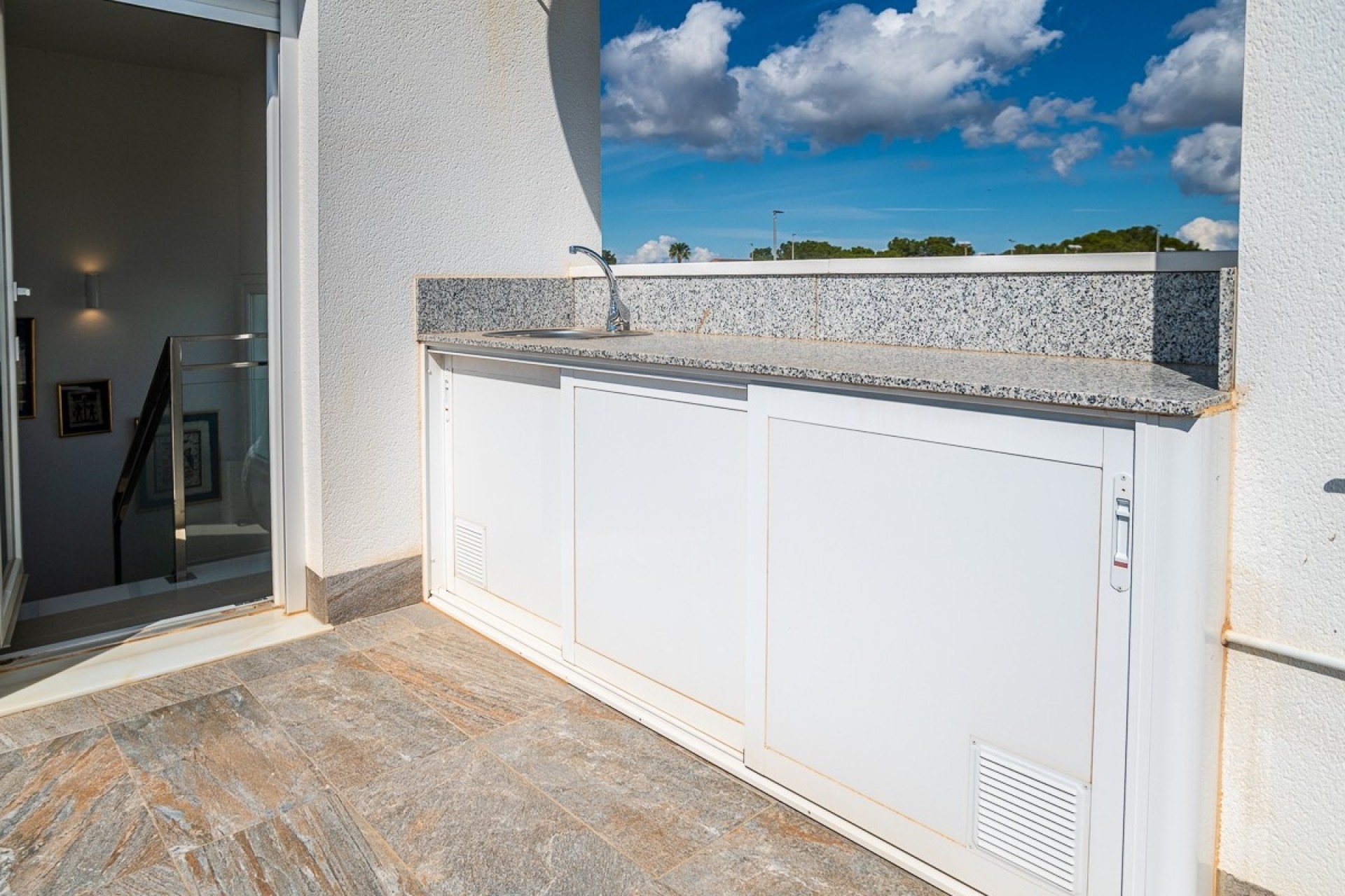 Reventa - Villa -
PILAR DE LA HORADADA