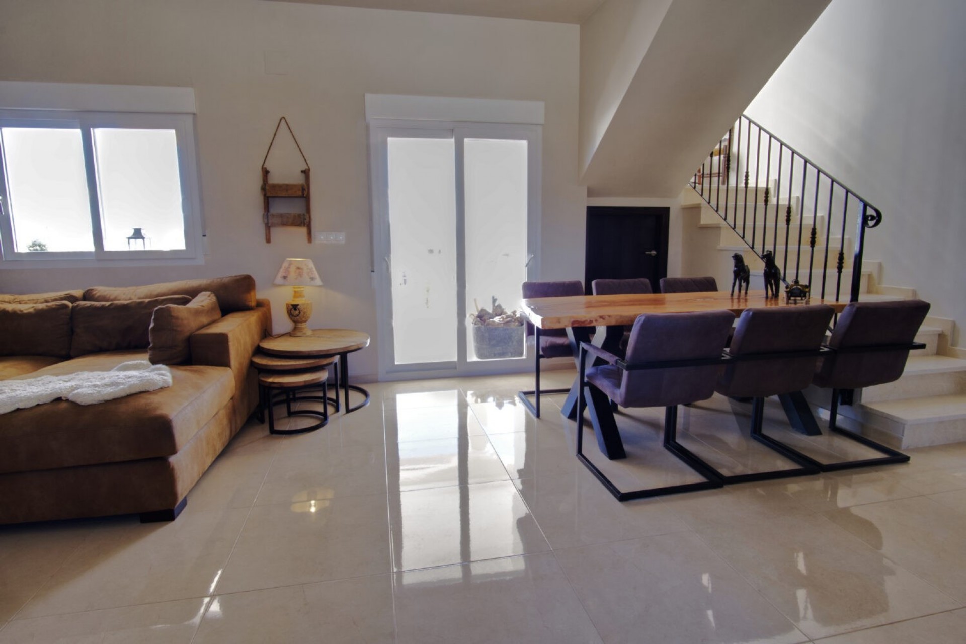 Reventa - Villa -
Pinoso