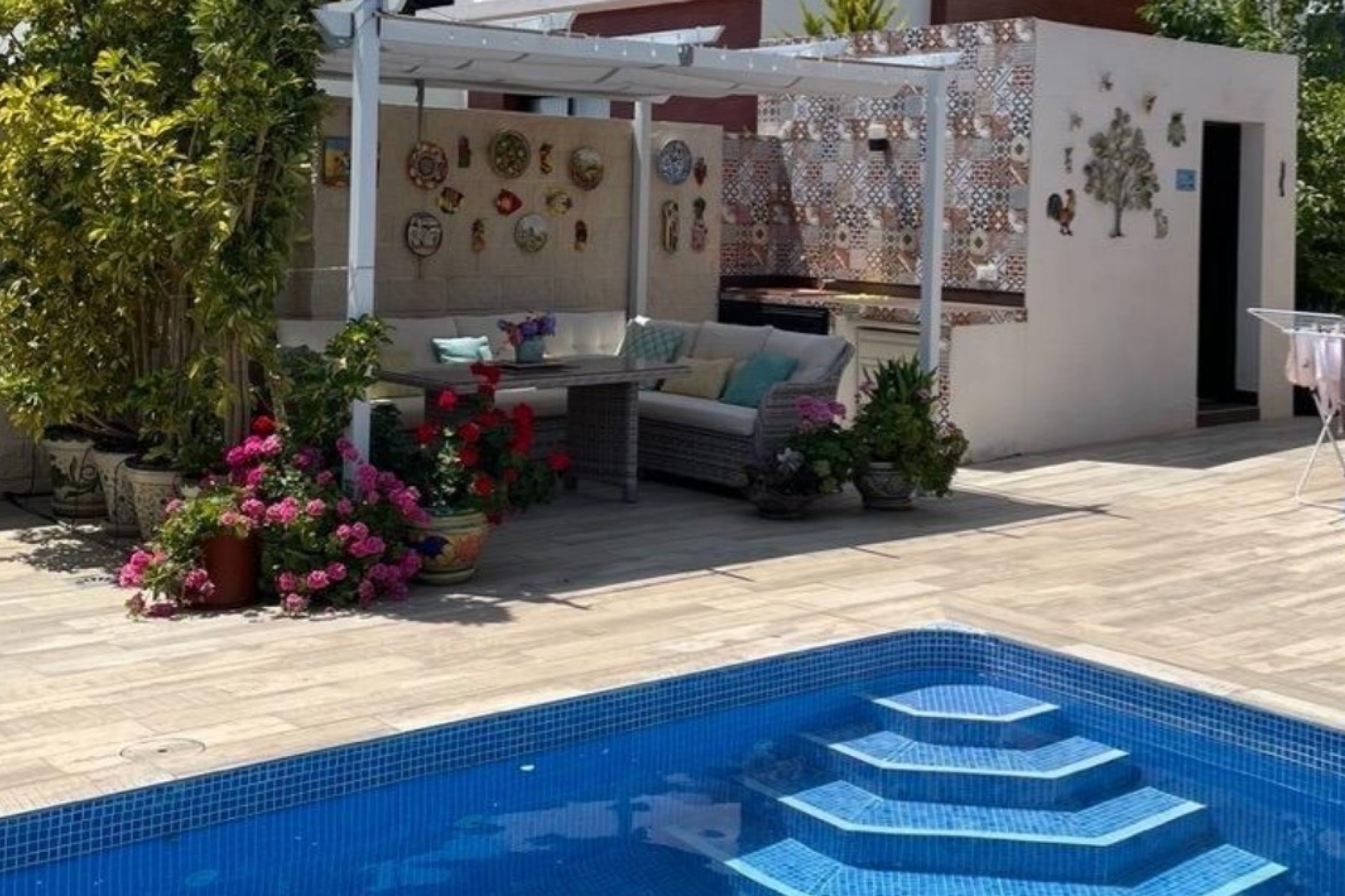 Reventa - Villa -
Polop - Alberca de Polop