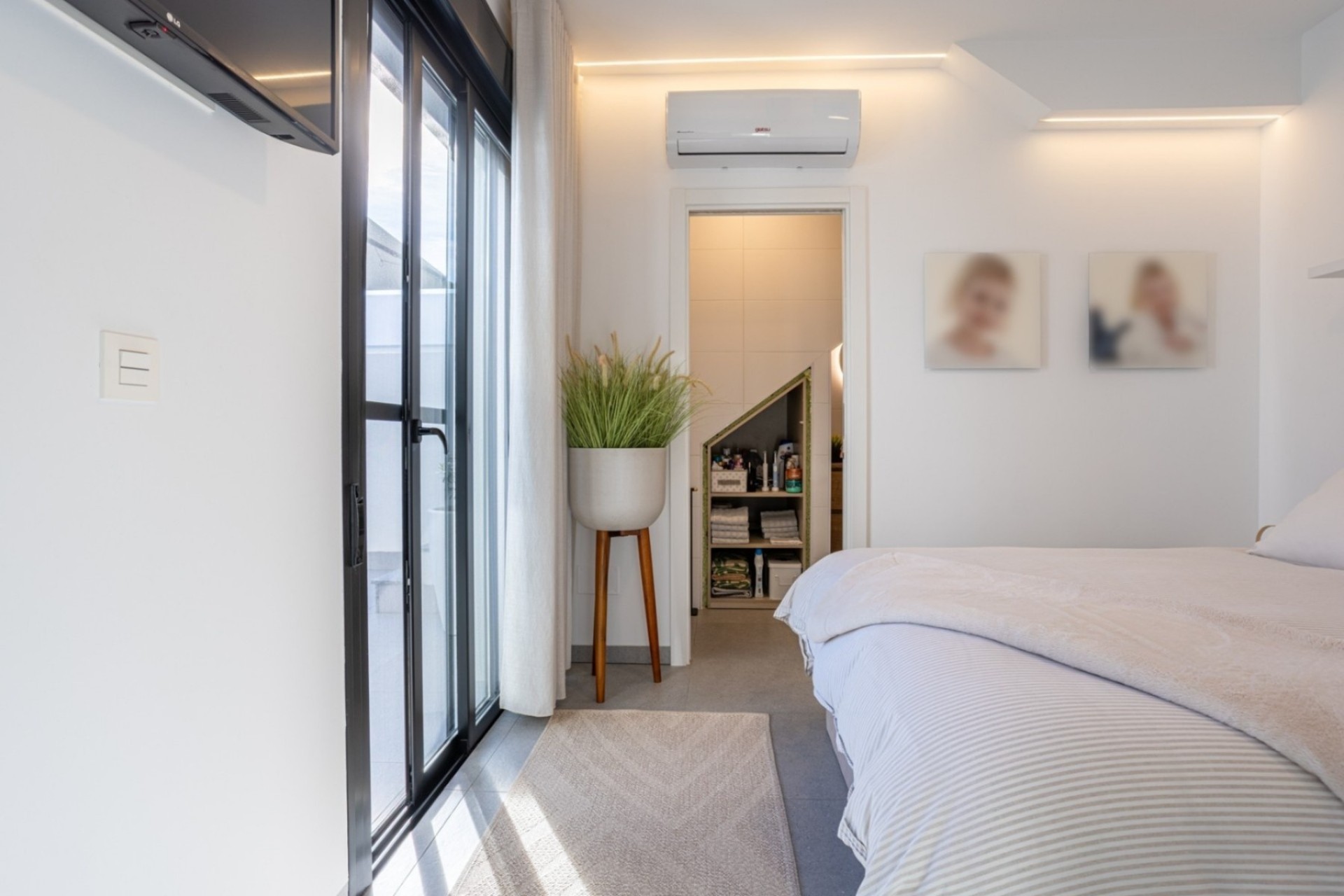 Reventa - Villa -
Roldán