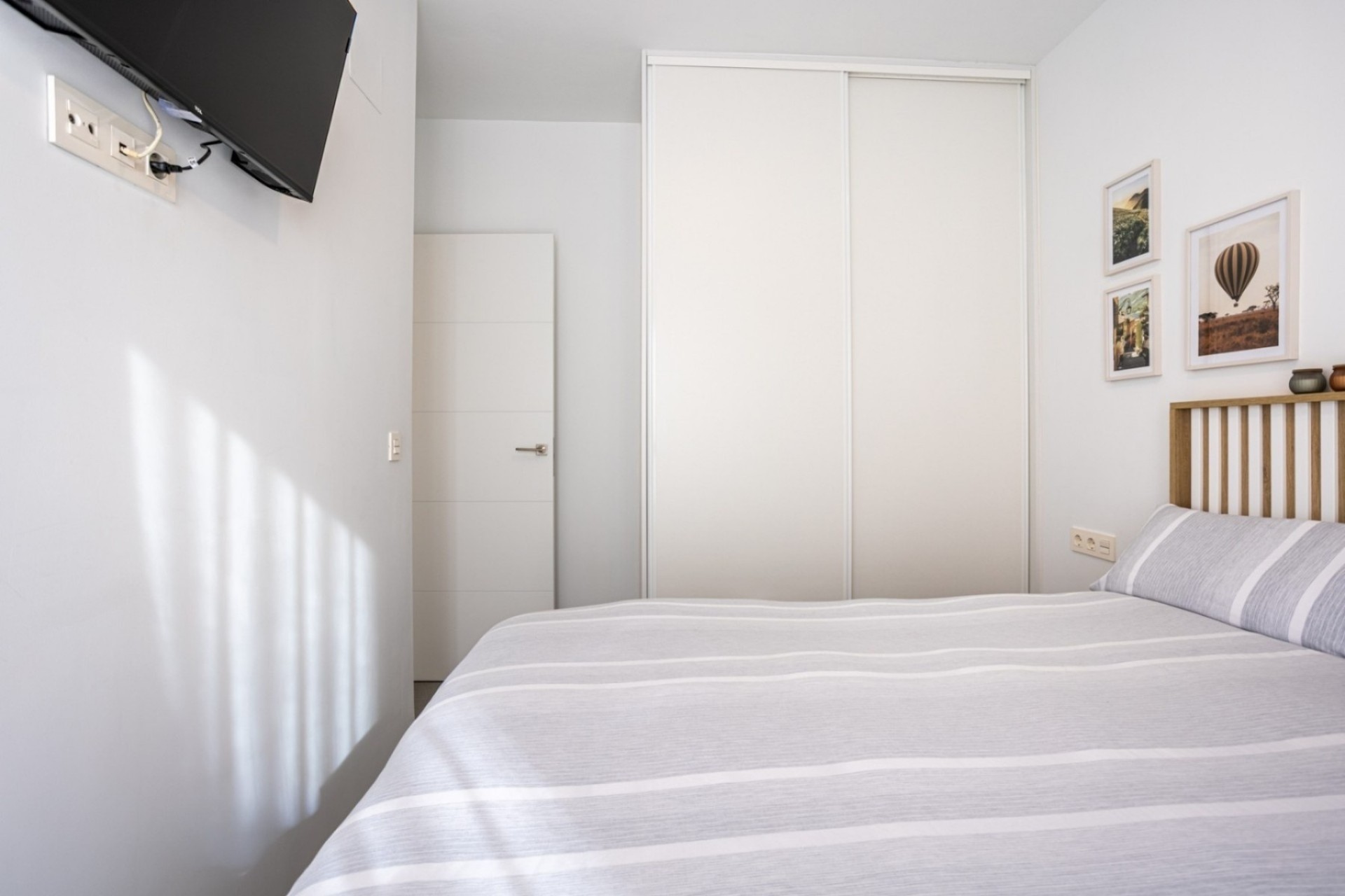 Reventa - Villa -
Roldán