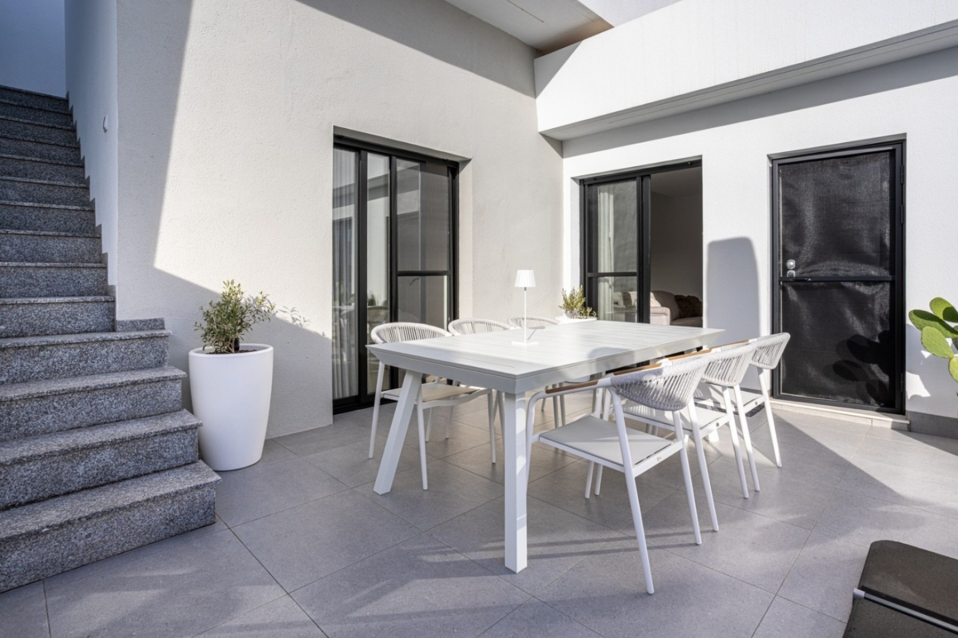 Reventa - Villa -
Roldán