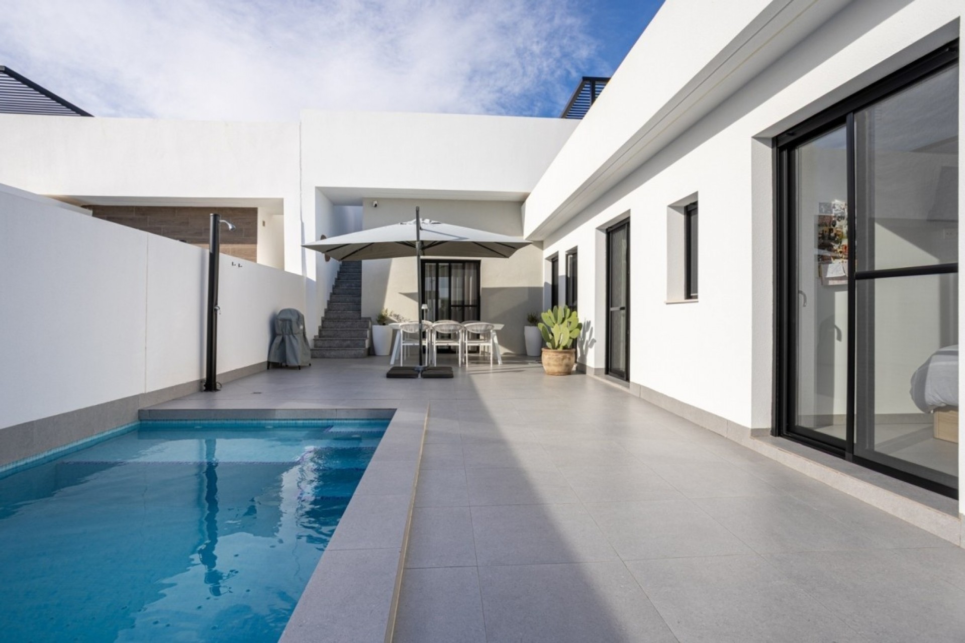 Reventa - Villa -
Roldán