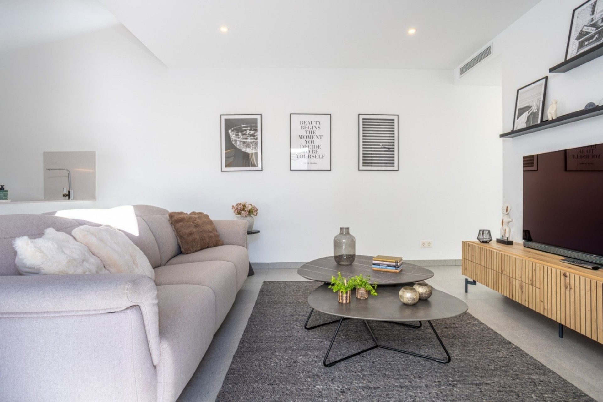 Reventa - Villa -
Roldán