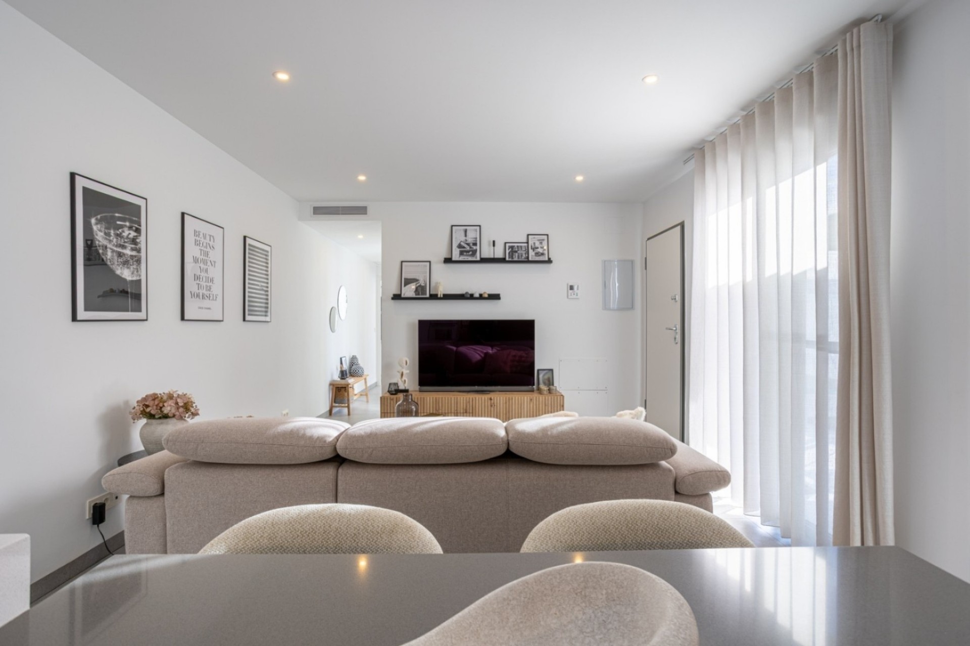 Reventa - Villa -
Roldán