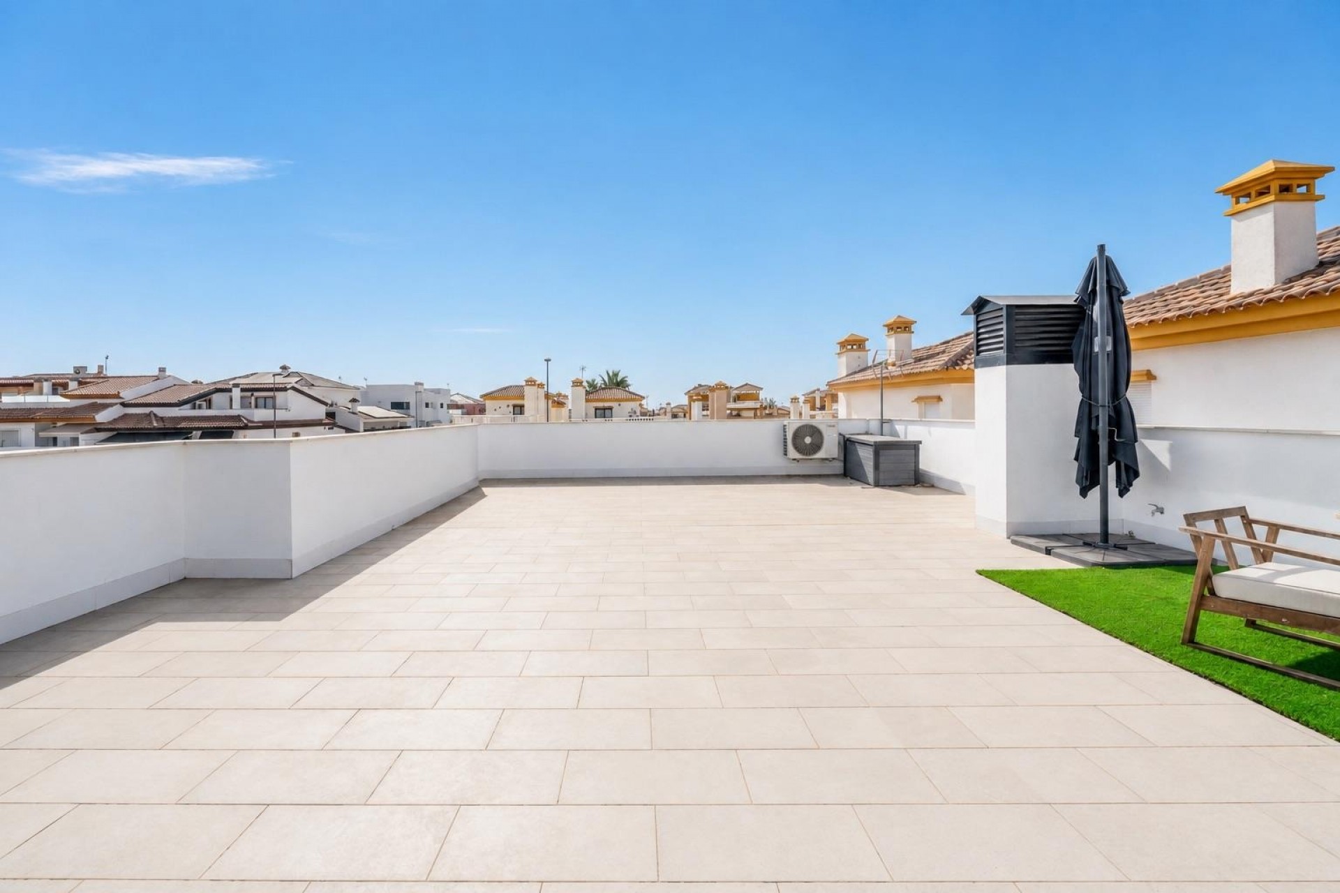 Reventa - Villa -
Roldán