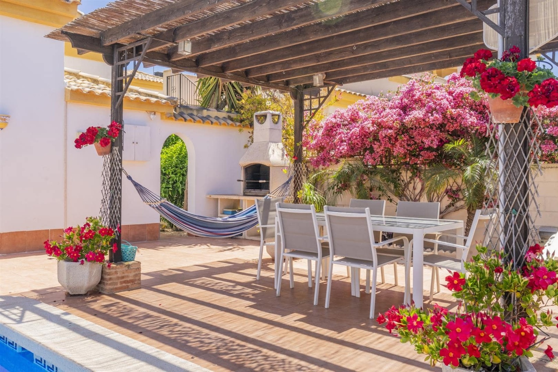 Reventa - Villa -
Sucina