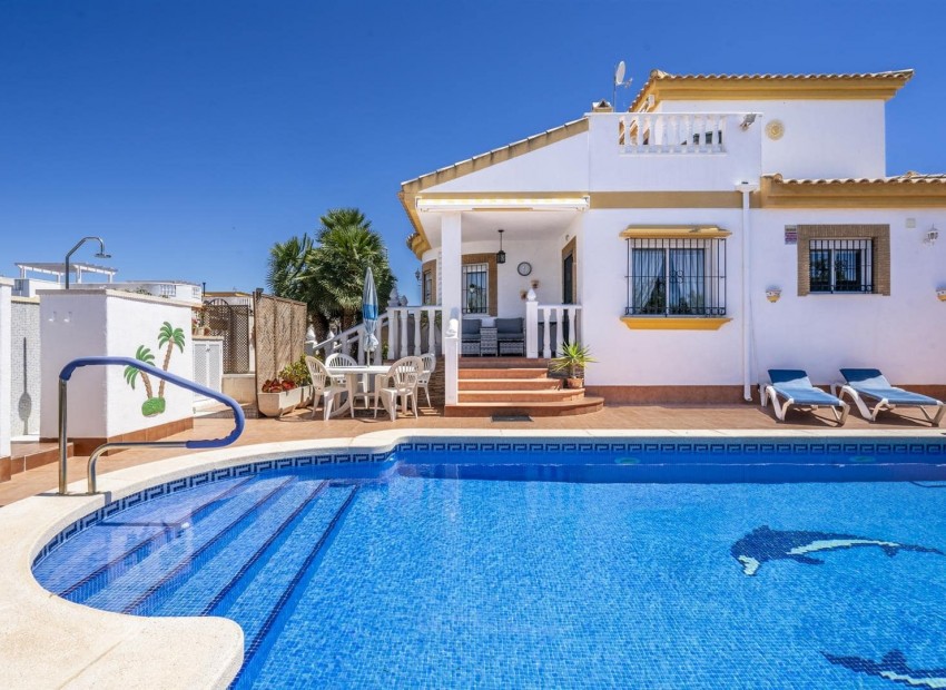 Reventa - Villa -
Sucina