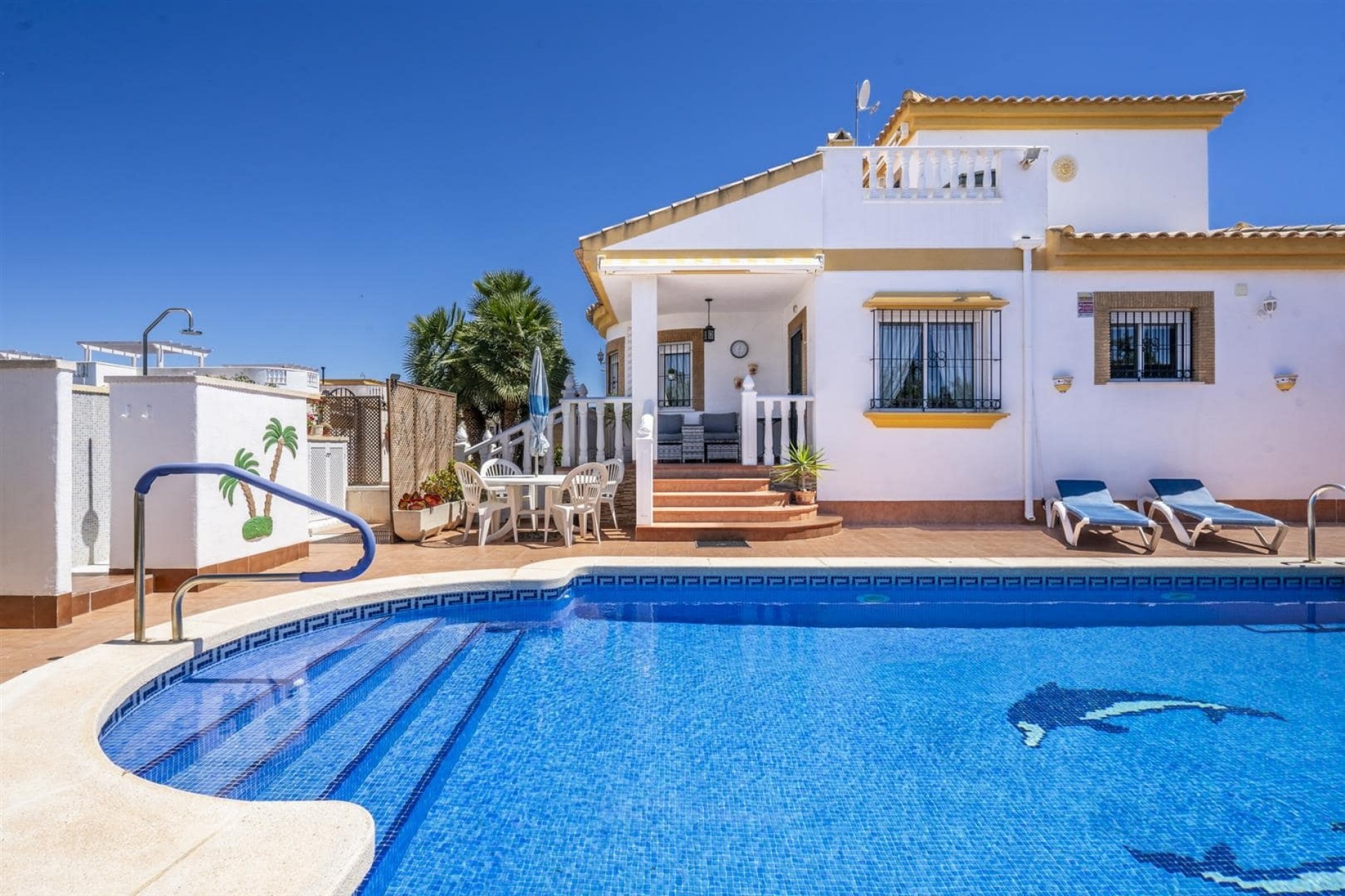 Reventa - Villa -
Sucina