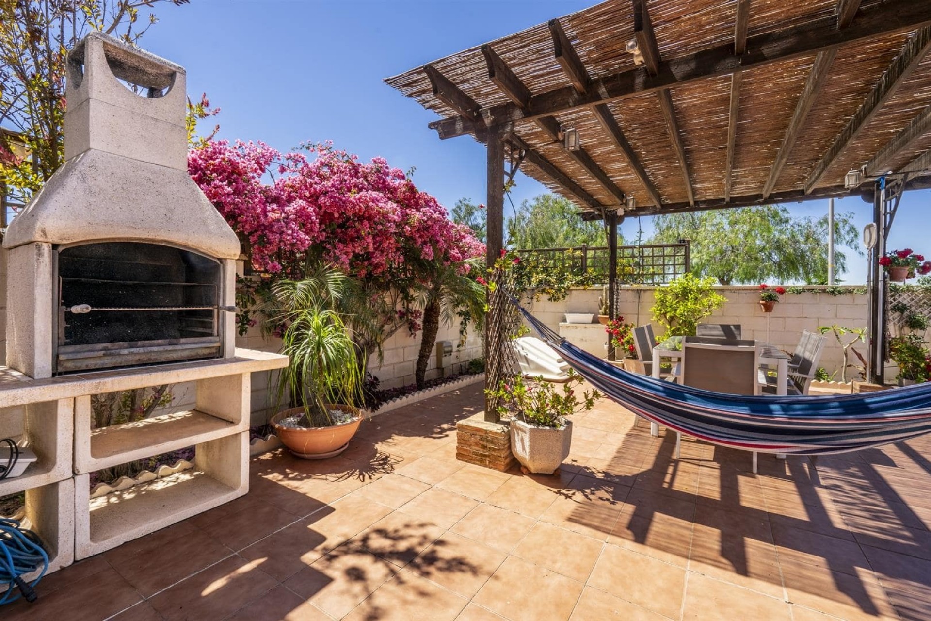 Reventa - Villa -
Sucina