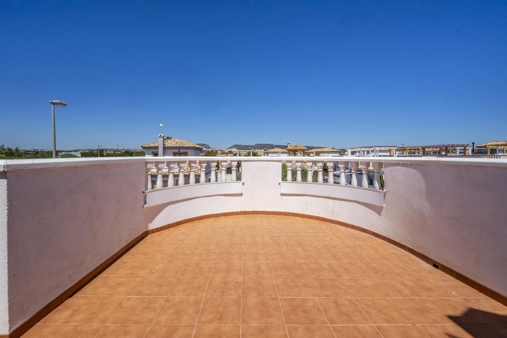Reventa - Villa -
Sucina