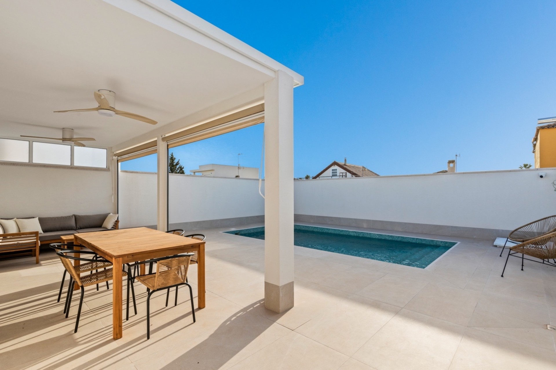 Reventa - Villa -
Torrevieja - El chaparral