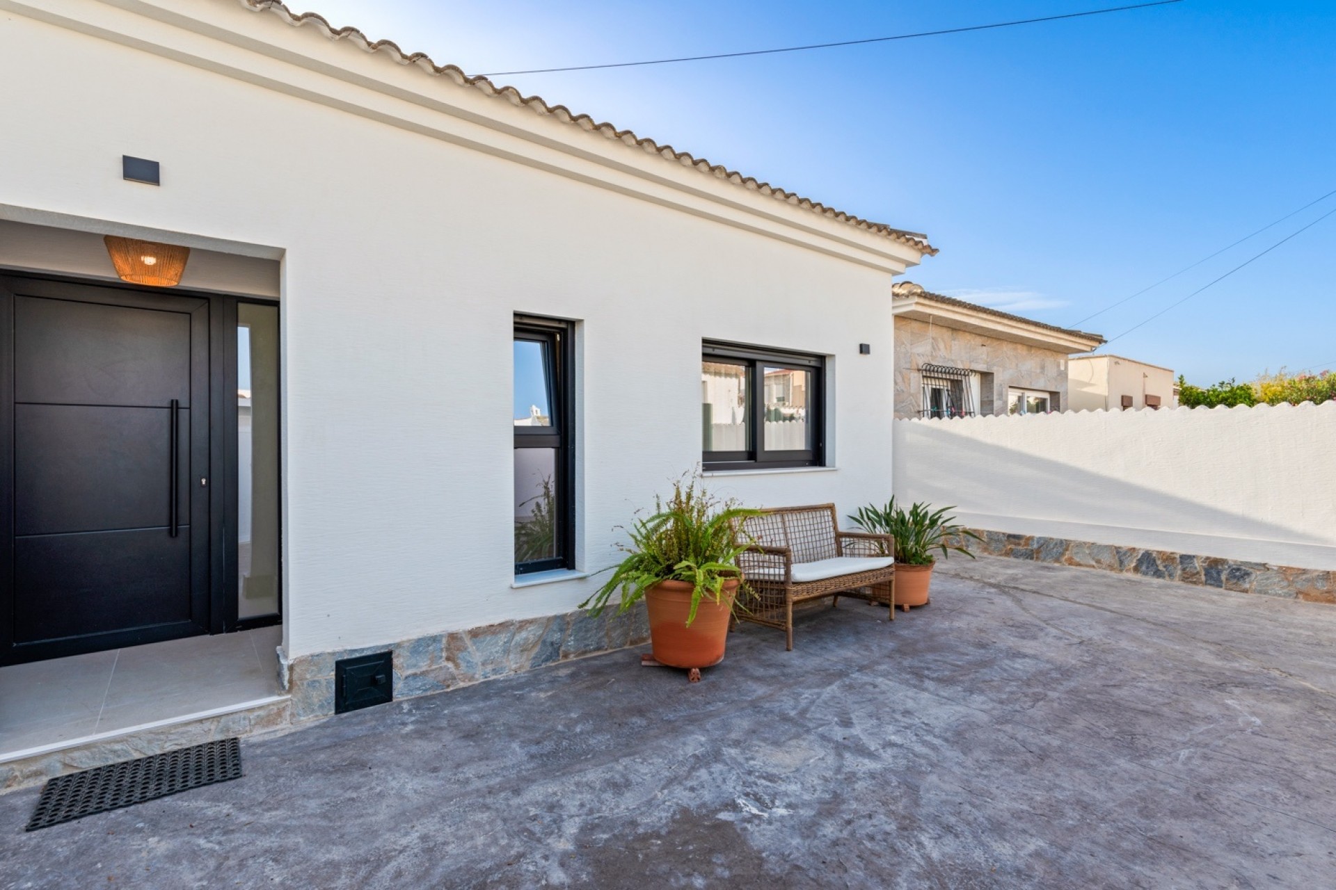 Reventa - Villa -
Torrevieja - El chaparral