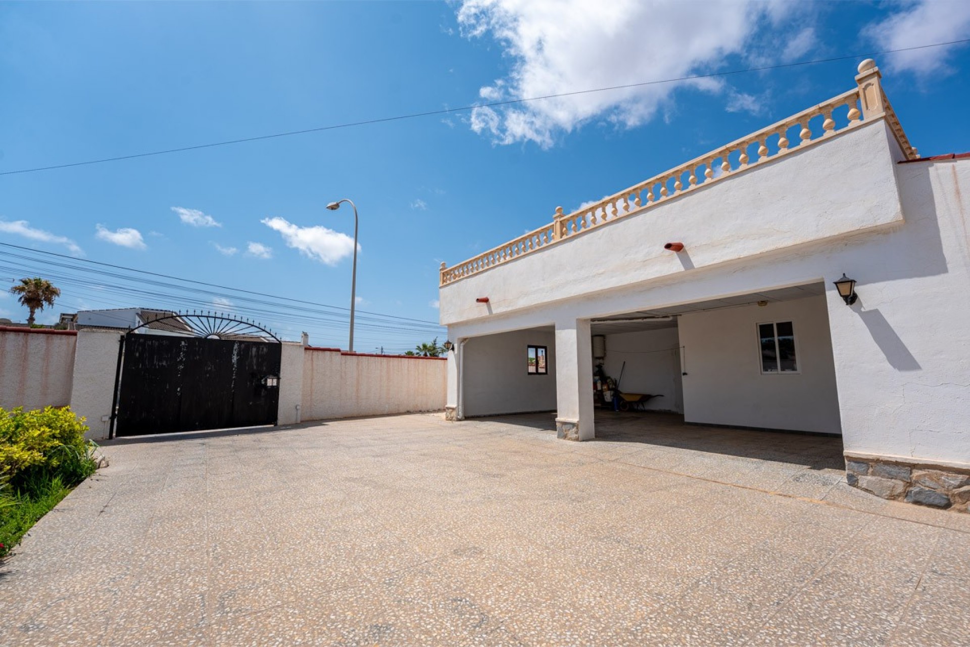 Reventa - Villa -
Torrevieja - La Siesta - El Salado -  Torreta