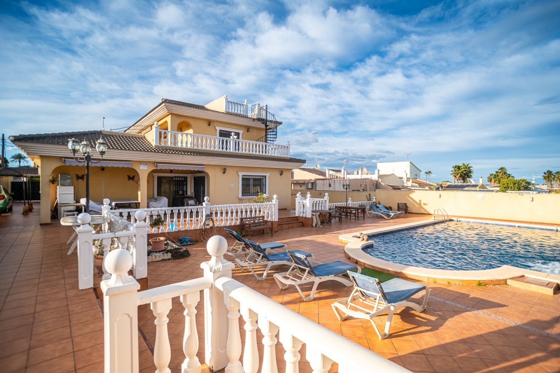 Reventa - Villa -
TORREVIEJA - LOS BALCONES - LOS ALTOS