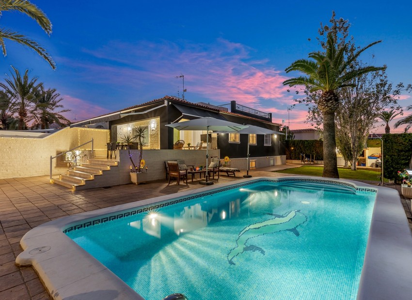 Reventa - Villa -
Torrevieja - Rocio del Mar