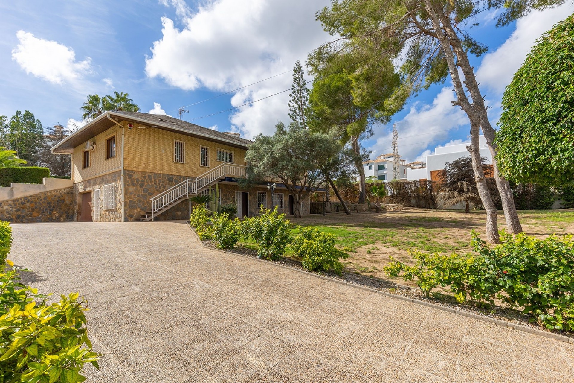 Reventa - Villa -
Villamartin