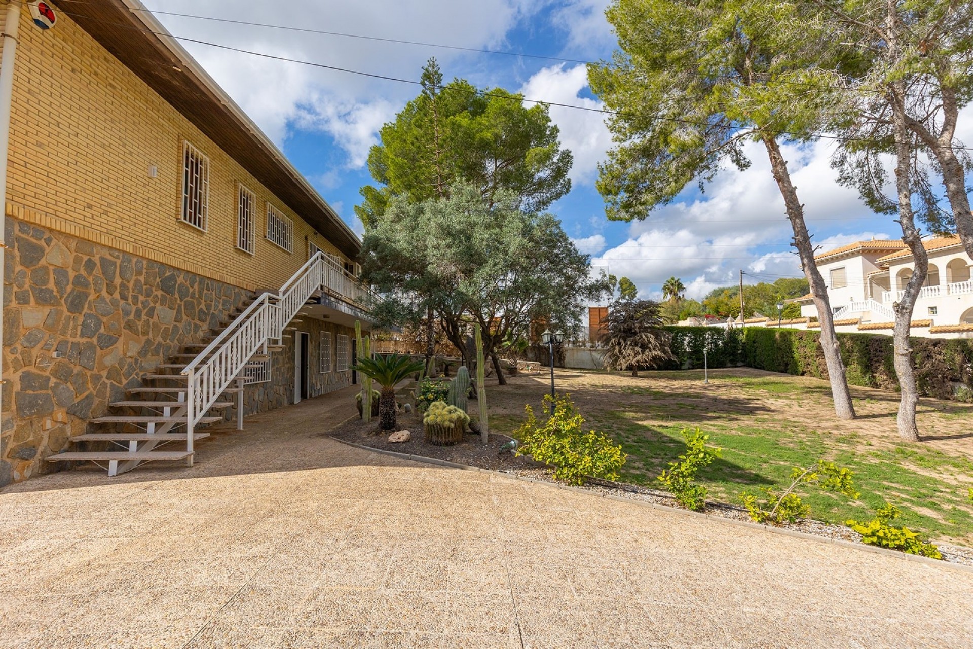 Reventa - Villa -
Villamartin