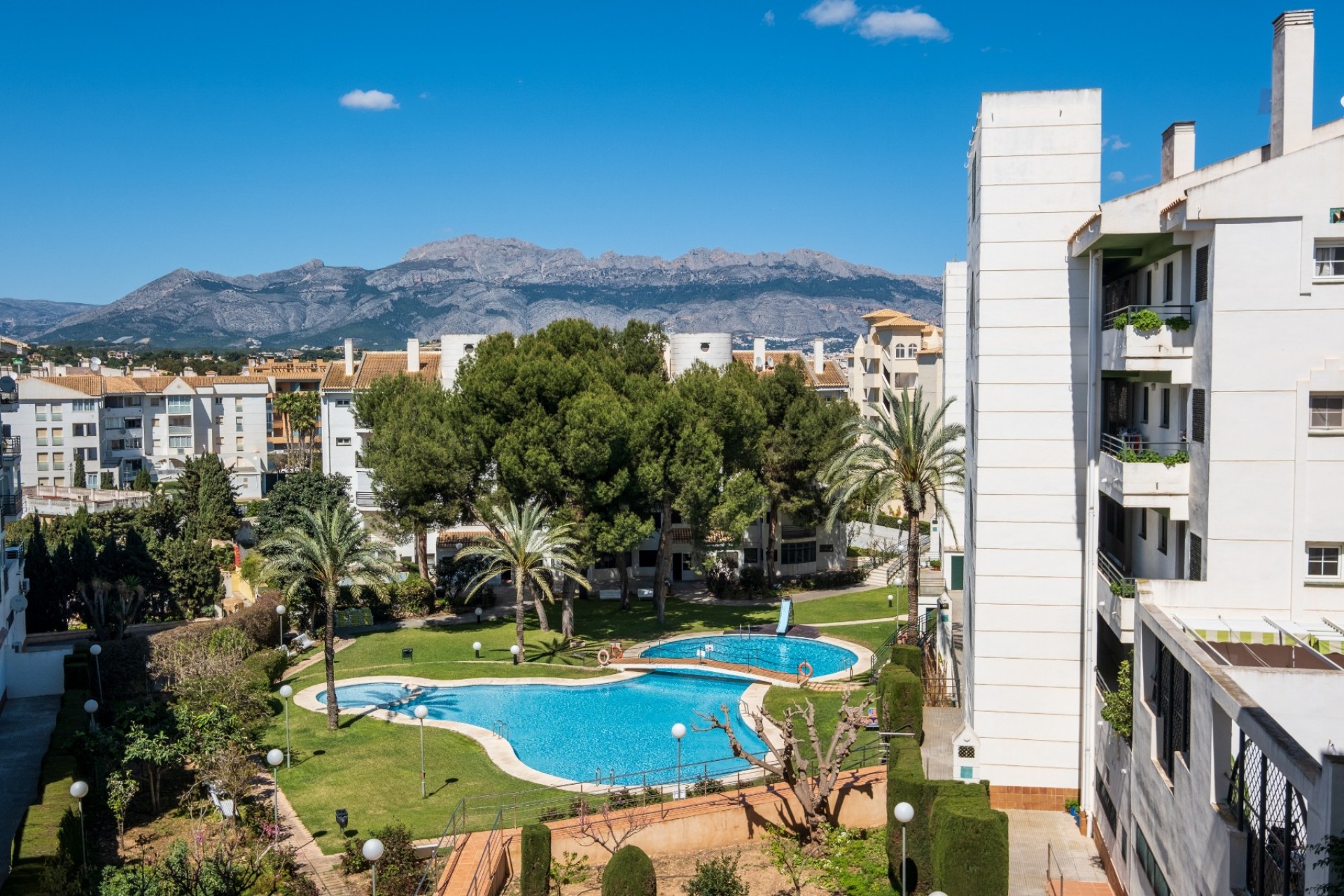 Revente - Appartement -
Albir