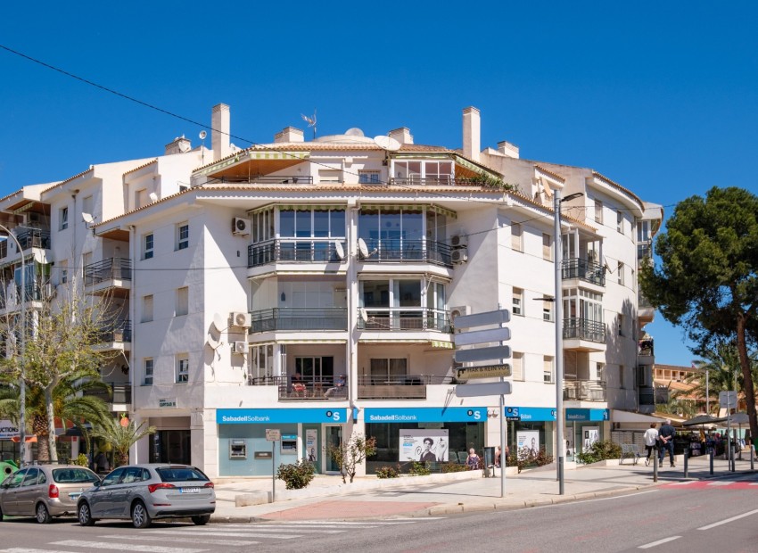 Revente - Appartement -
Albir