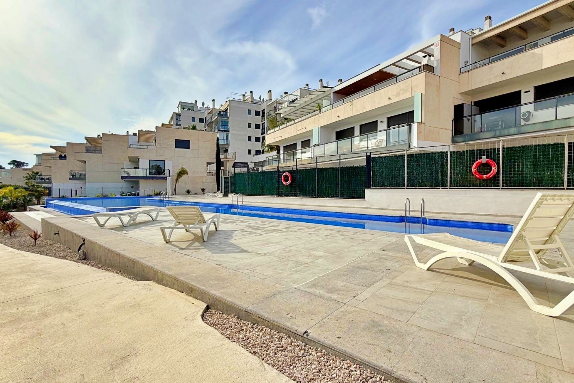 Revente - Appartement -
Campoamor