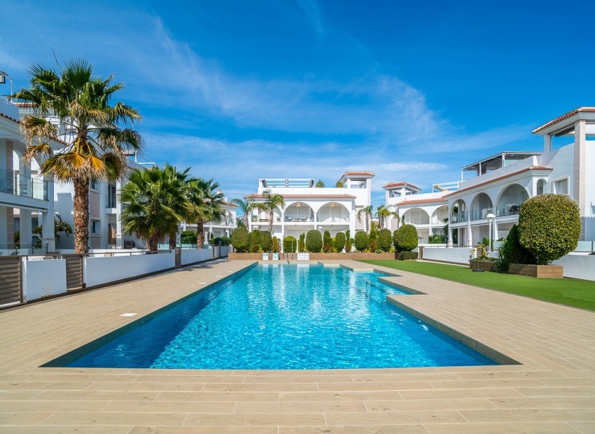 Revente - Appartement -
CIUDAD QUESADA