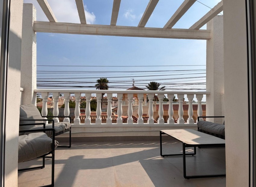 Revente - Appartement -
Orihuela Costa