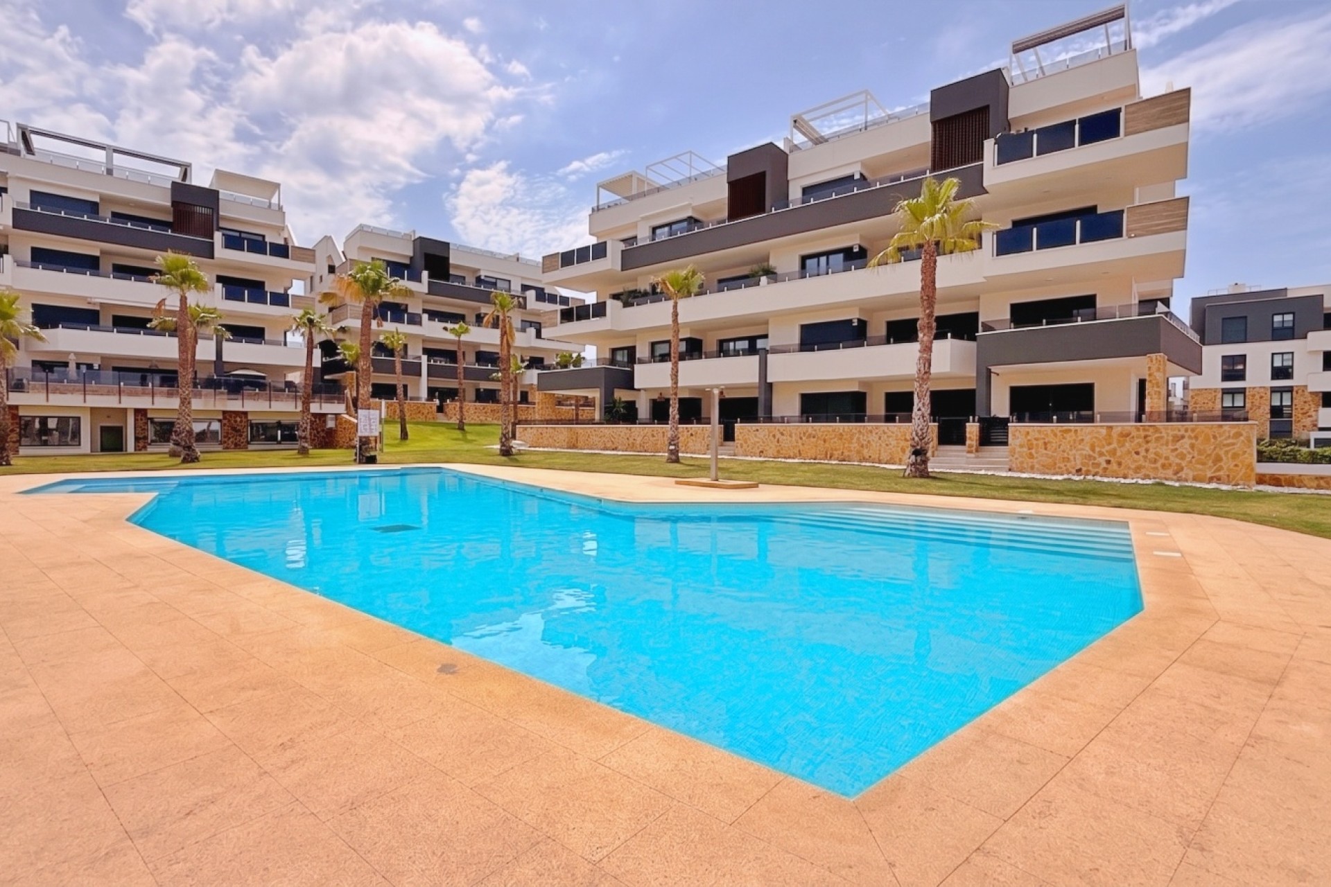 Revente - Appartement -
Orihuela - Orihuela Costa